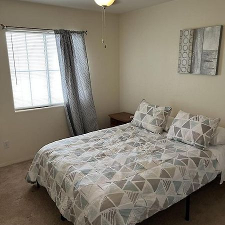Vic'S 3 Bedroom 4Beds & Pool Centrally Located! Las Vegas Bagian luar foto